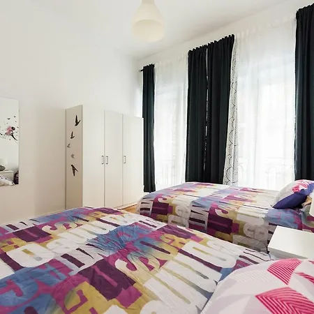M&F Gran Via 3 Hab Apartment Madrid Exterior photo