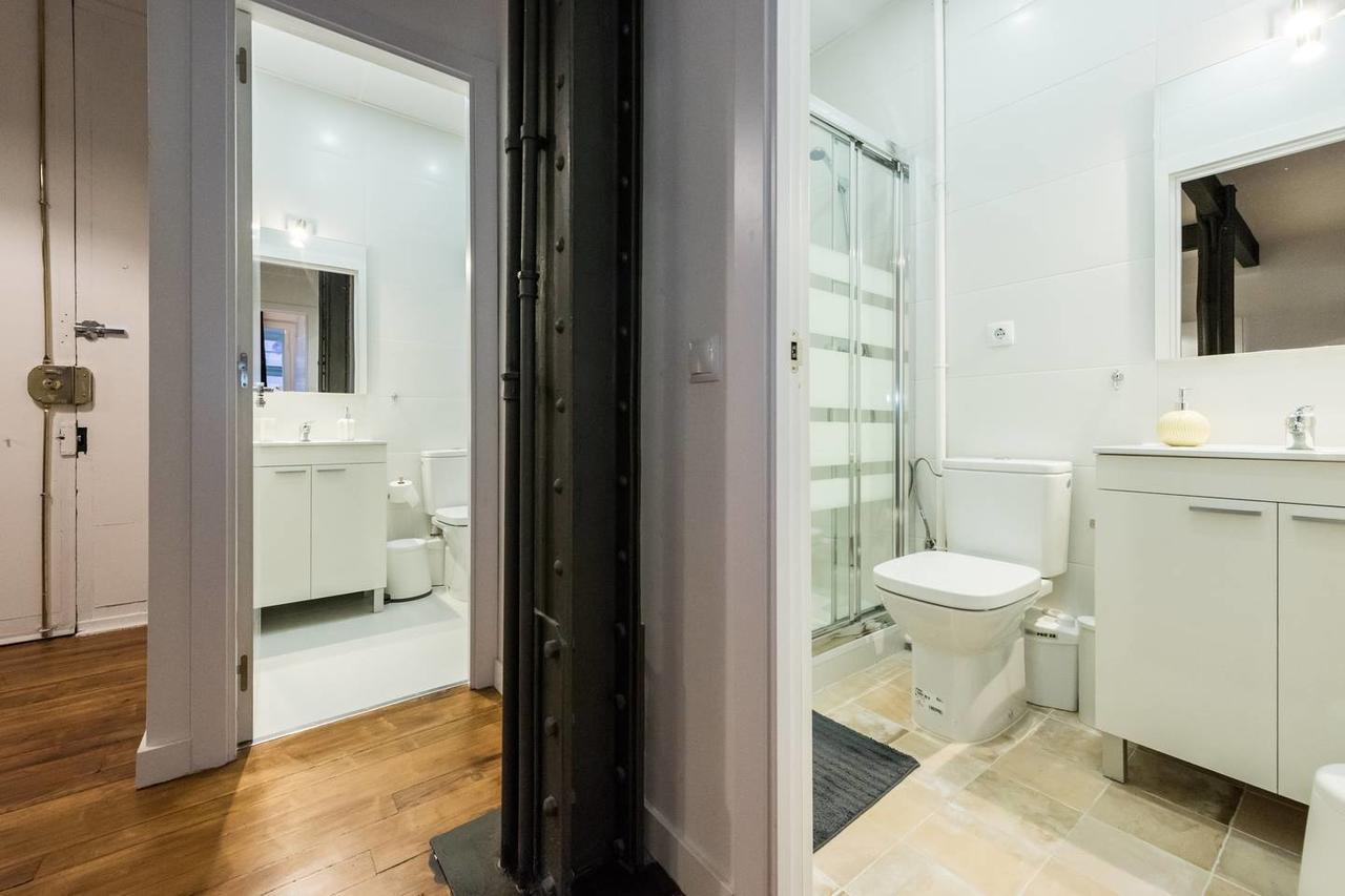 M&f Gran Via 3 Hab Apartment