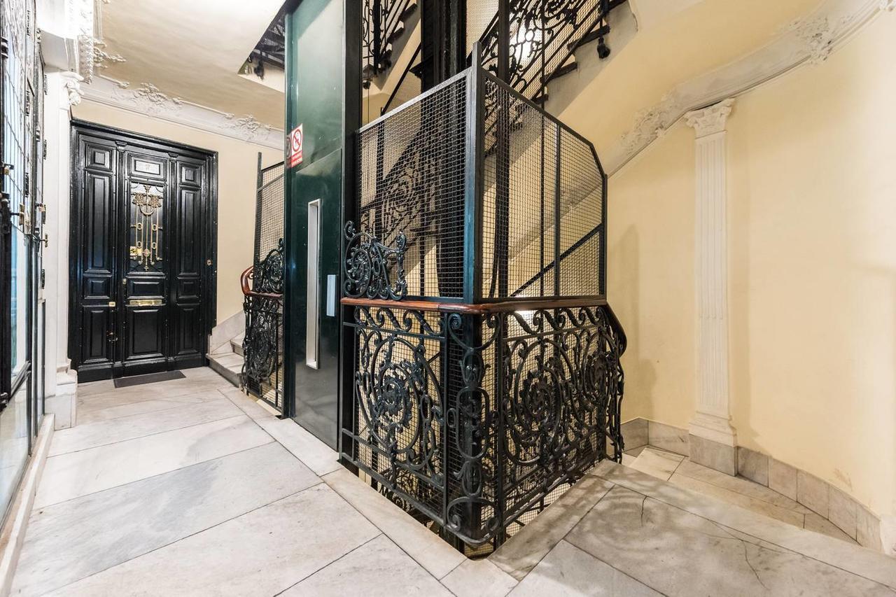 M&f Gran Via 3 Hab Apartment Madrid